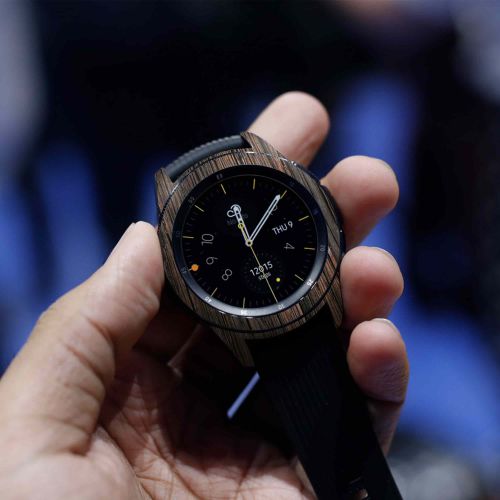 Samsung_Galaxy Watch 42mm_Burned_Wood_4